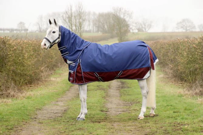 DefenceX System 450g Turnout Rug 3 In 1 Navy/Damson Red 1 DefenceX System 450g Turnout Rug 3 In 1 Navy/Damson Red