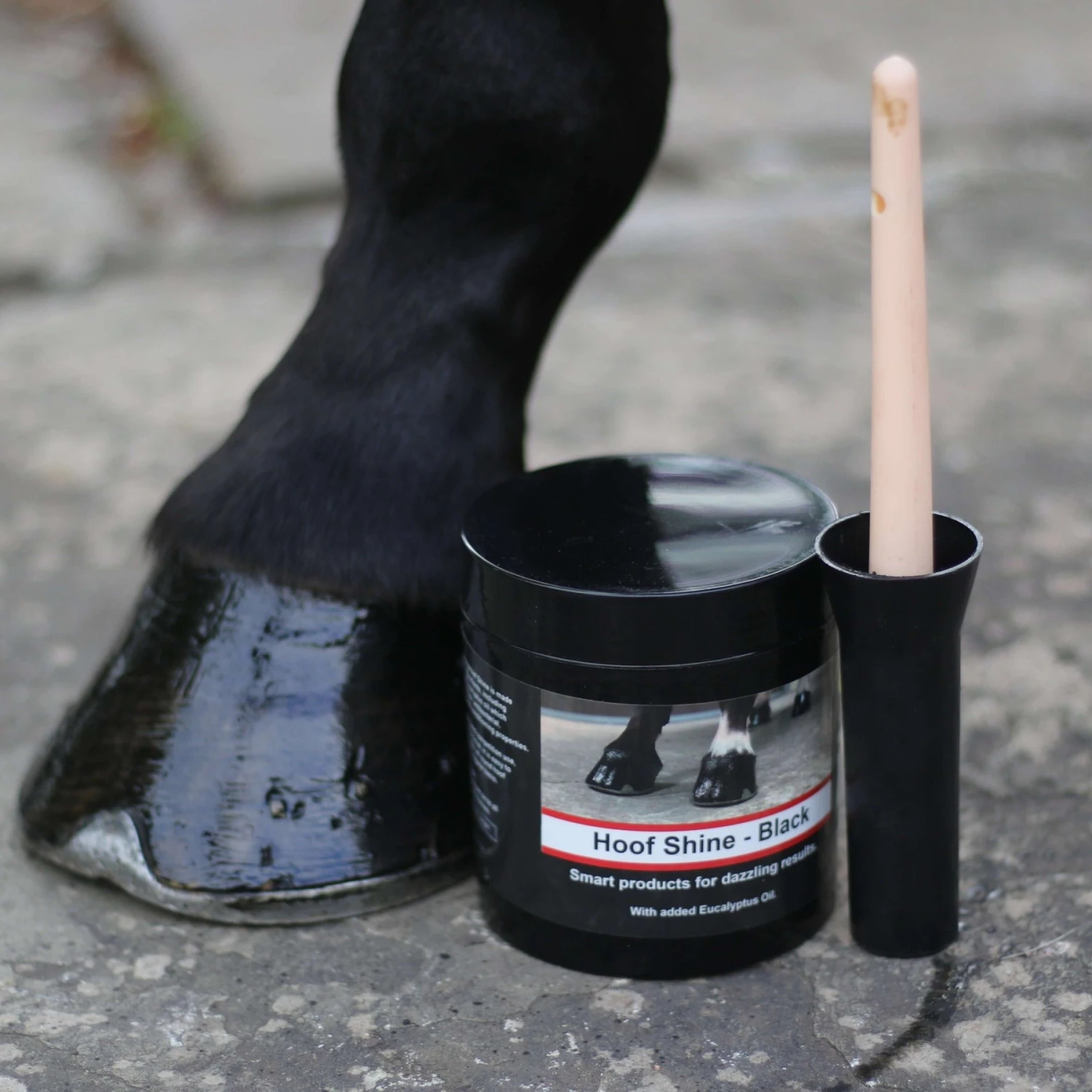 Smart Grooming Hoof Shine Black 425g 2 Smart Grooming Hoof Shine Black 425g - Image 2